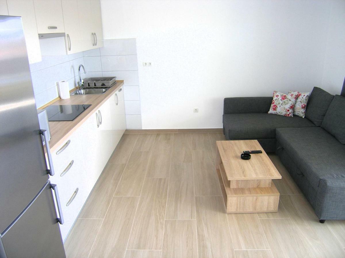 Apartmani Krajinovic Крк Экстерьер фото